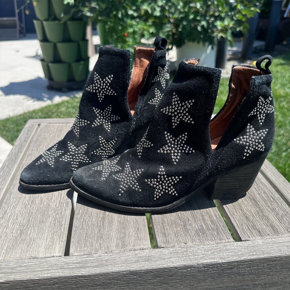 GUC Jeffrey Campbell Star Studded Suede Booties